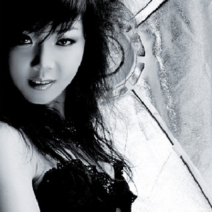 两个女生互想吃对方奶头动漫软件
